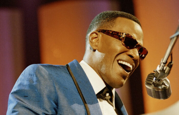 How did Ray Charles go blind