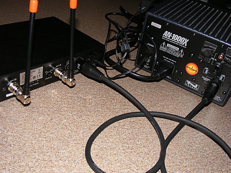 How to Connect a Wireless Microphone Properly to Any Devices Sound