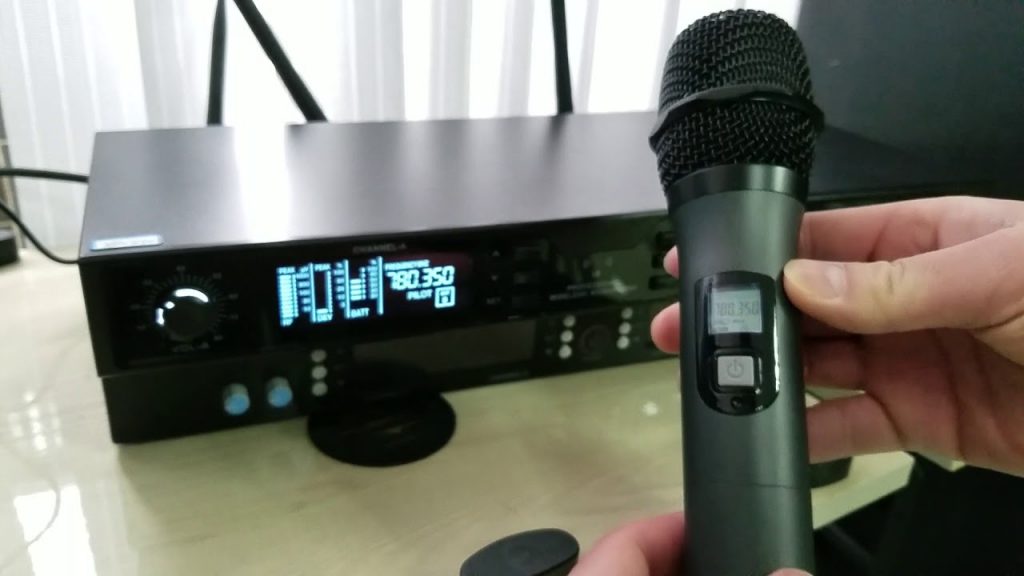 How to Set Wireless Microphone Frequencies