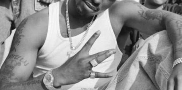 Symbol in Hip Hop: Why Do Rappers Hold Up 4 Fingers?