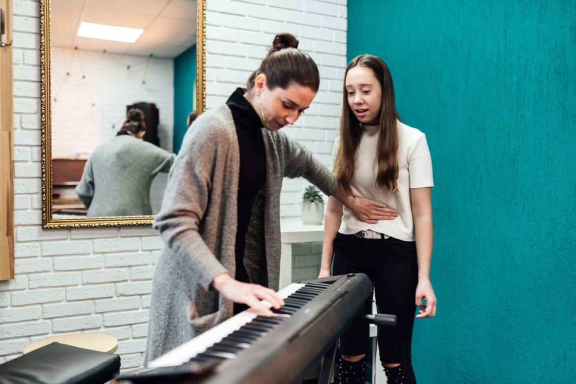 How Singing Lessons in Toronto, Ontario Boost your Mental Health?